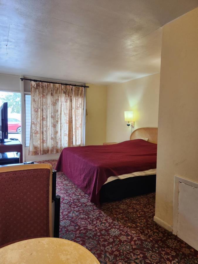Econo Inn Клируотер Экстерьер фото